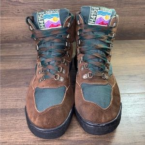 Vintage new balance boots. Women’s size 11, lace up, hiking boot. Durable.